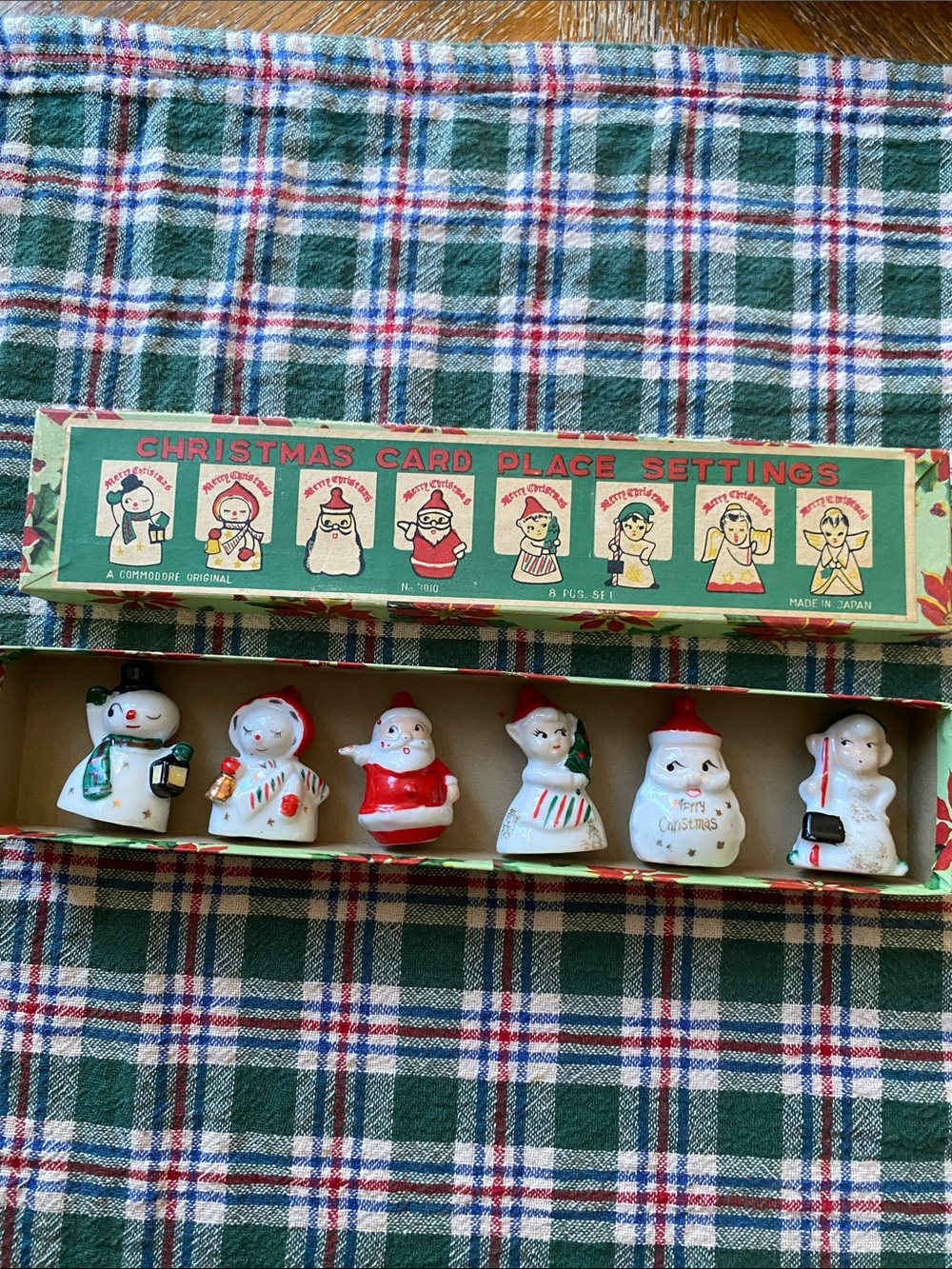 Vintage Christmas card place settings a commodore original